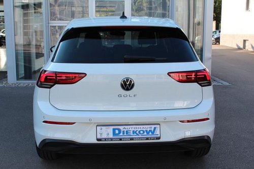 Golf VIII Life/AHK/LED/Kam/SHZ/5 J.Garantie