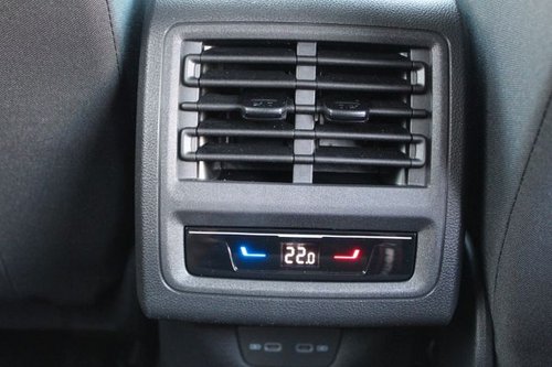 Golf VIII Life/AHK/LED/Kam/SHZ/5 J.Garantie