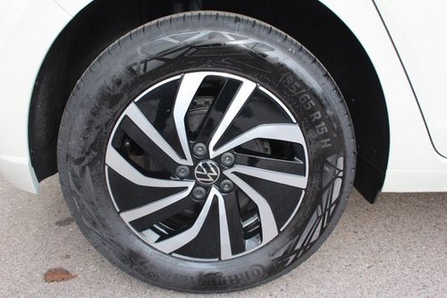 Polo VI Life/DSG/LED/SHZ/Navi&gt;App/PDC/5J.Garanti