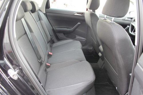 Polo VI Life/SHZ/LED/PDC/ Navi über App/connect