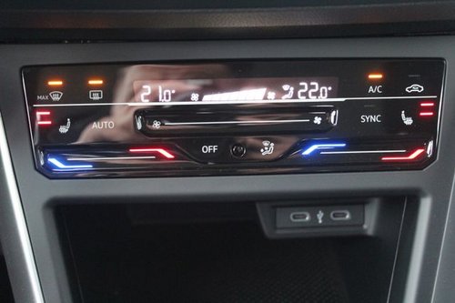 Polo VI Life/DSG/LED/Navi&gt;App/PDC/SHZ/5J Garanti