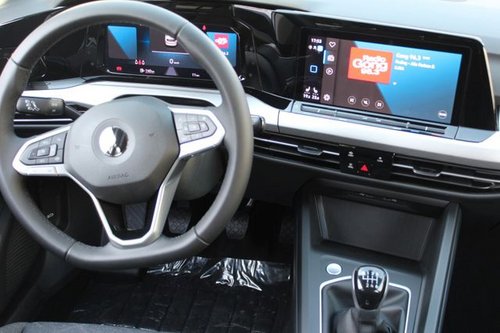 Golf VIII Life/AHK/LED/Kam/SHZ/5 J.Garantie