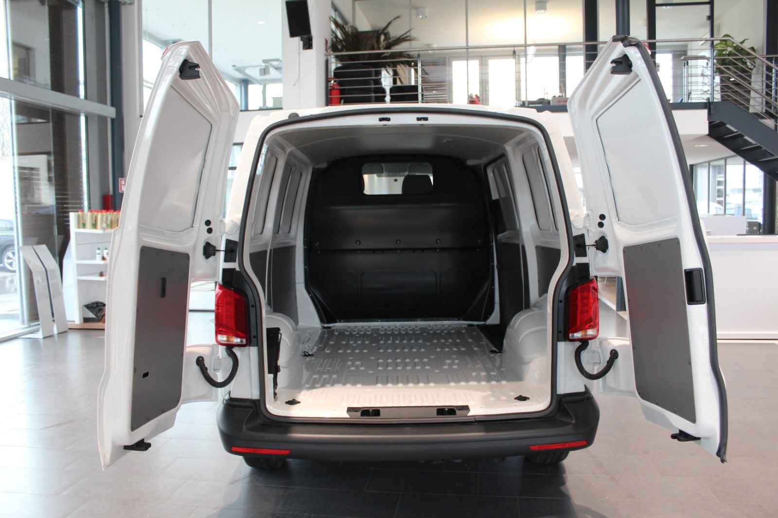 T6 Transporter Klima HFL Türen GRA 3Sitzer