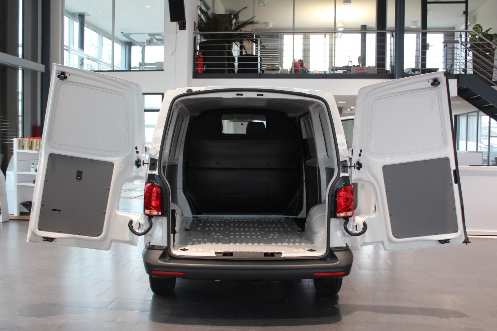 T6 Transporter Klima HFL Türen GRA 3Sitzer