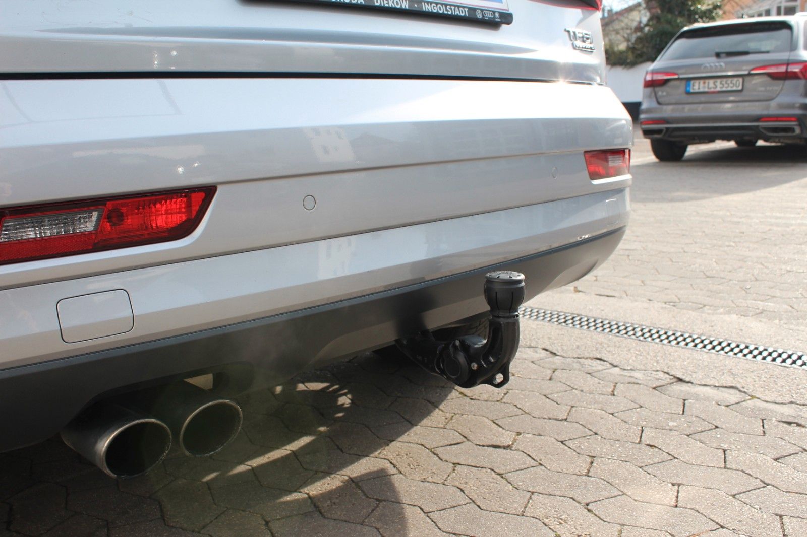 Q3 sport/quattro/AHK LED Navi SHZ PDC S-tronic