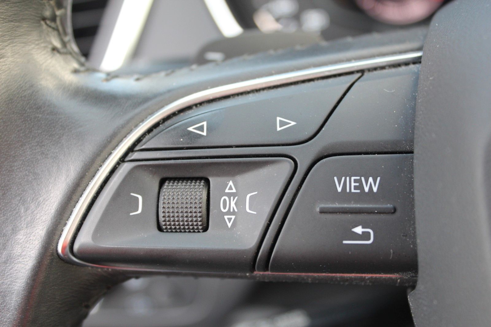 Q5 quattro sport STHZ PDC Sound Xenon SHZ Navi