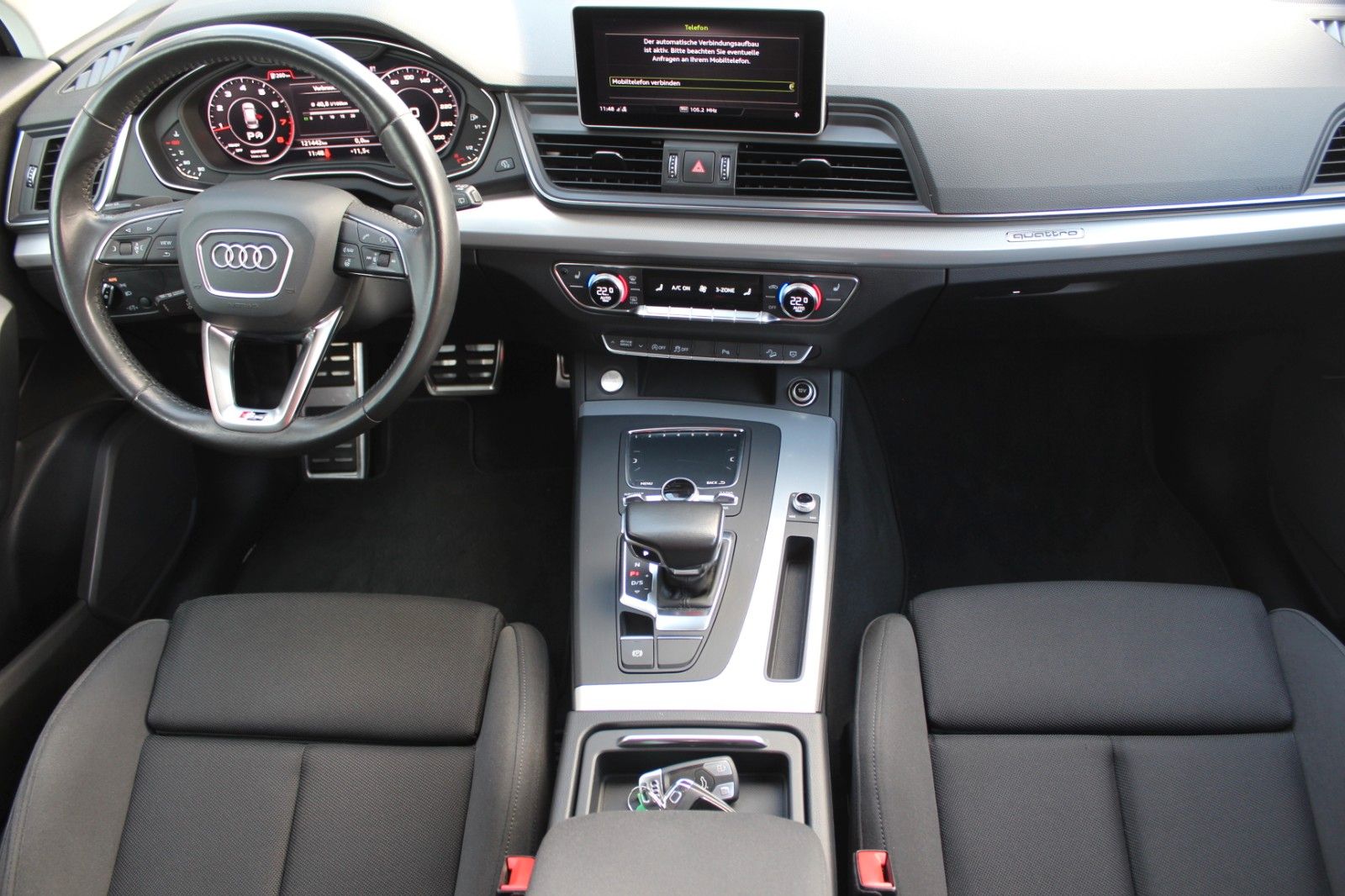 Q5 quattro sport STHZ PDC Sound Xenon SHZ Navi