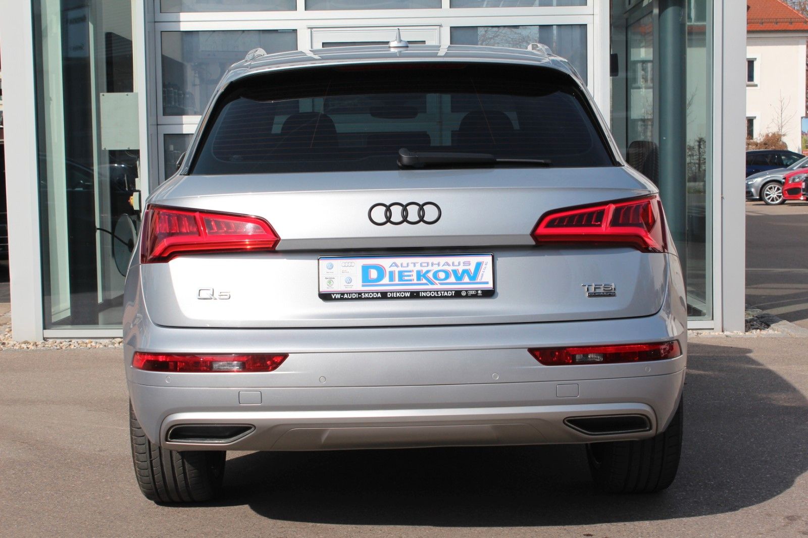 Q5 quattro sport STHZ PDC Sound Xenon SHZ Navi