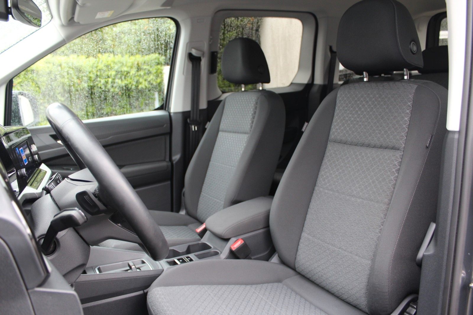 Tourneo Connect Titanium/DSG/SHZ/PDC/GRA/App&gt;Nav