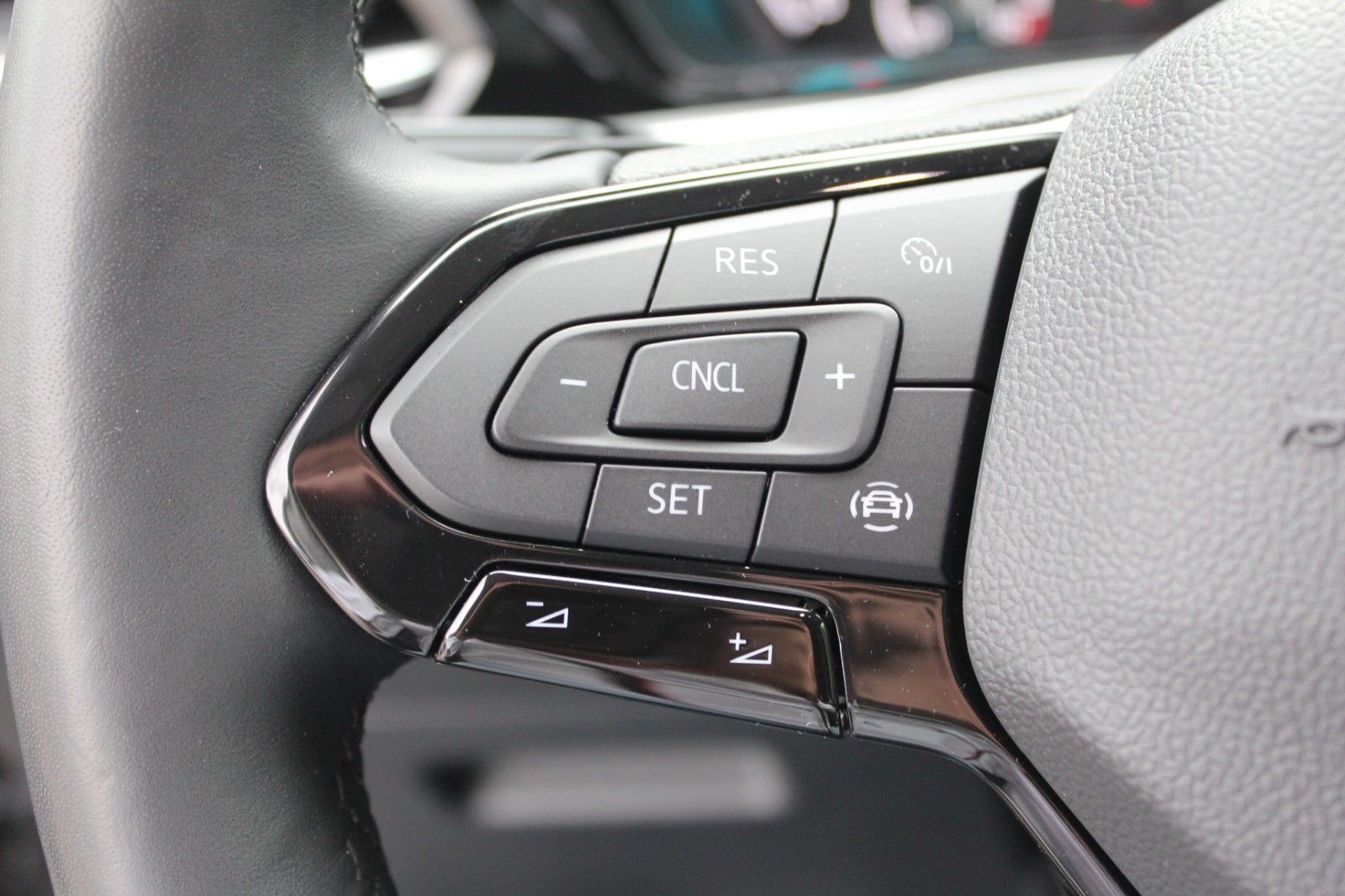 Tourneo Connect Titanium/DSG/SHZ/PDC/GRA/App&gt;Nav