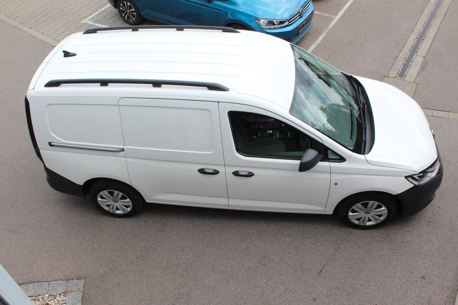 Cargo Maxi AHK PDC GRA LED SHZ App