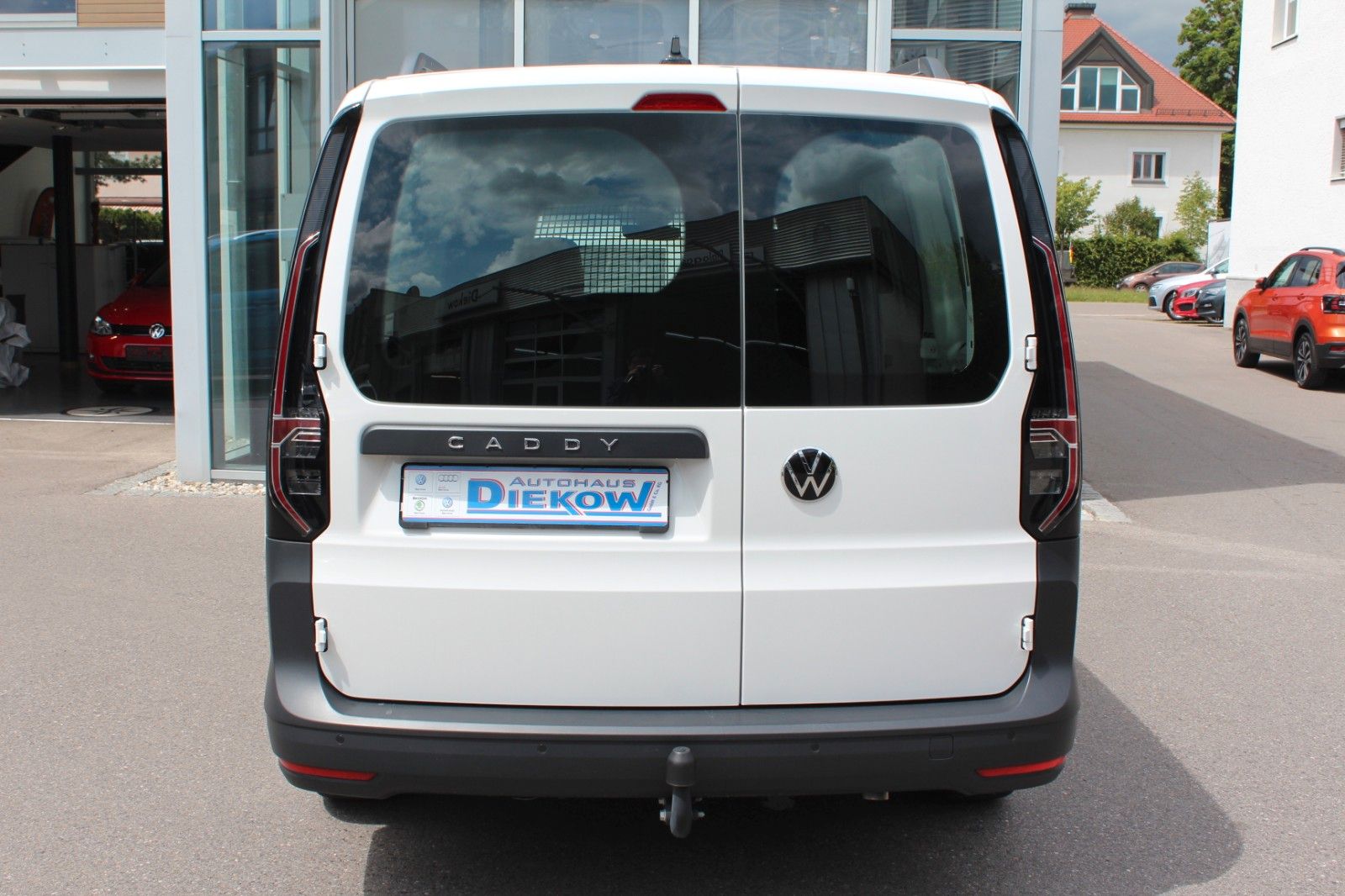 Cargo Maxi AHK PDC GRA LED SHZ App