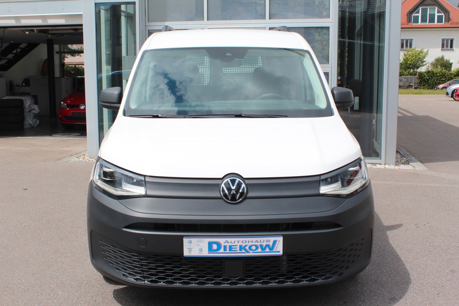 Cargo Maxi AHK PDC GRA LED SHZ App