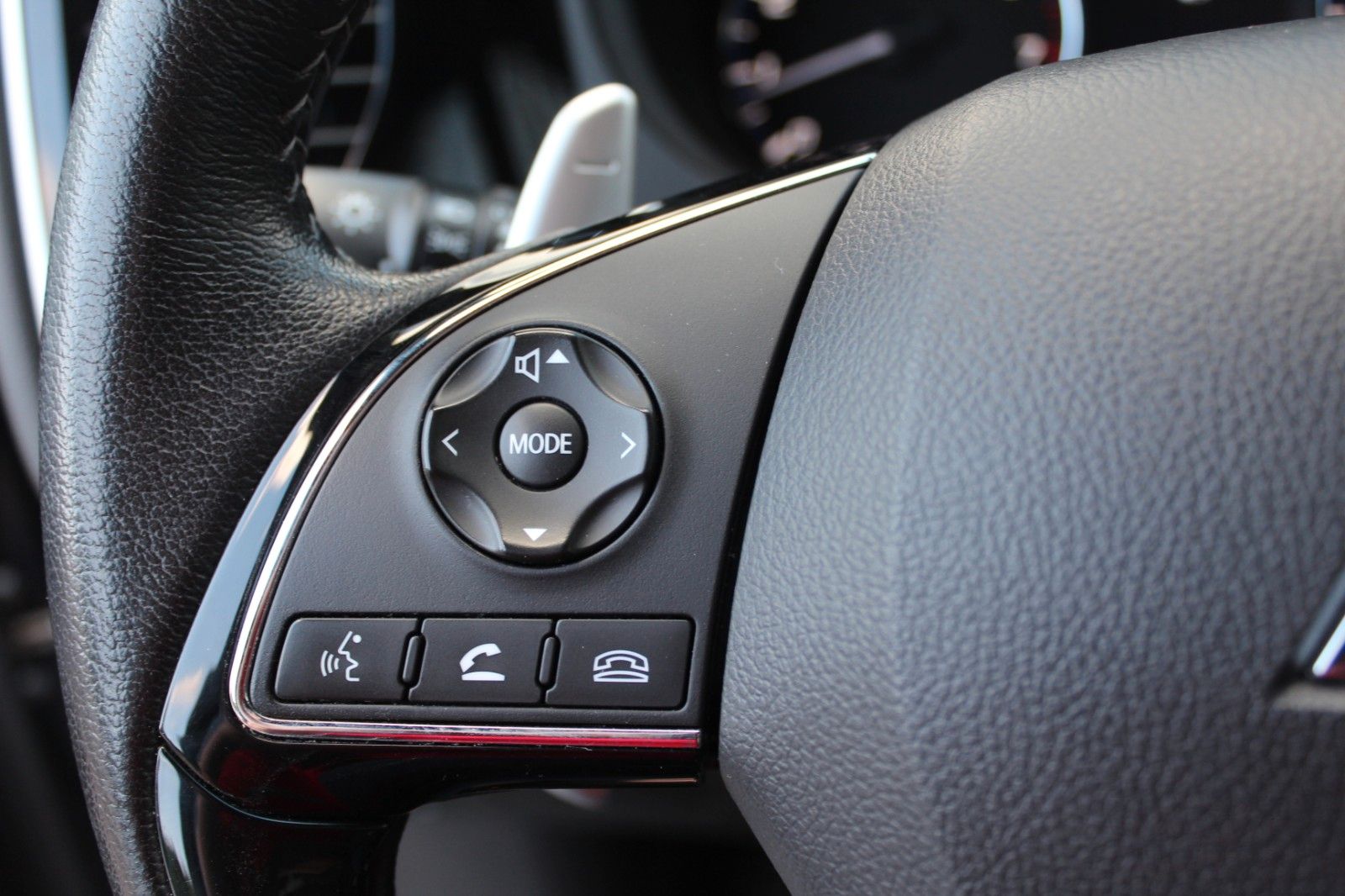Outlander Active+ 4WD LED Navi AHK Kamera/Allrad