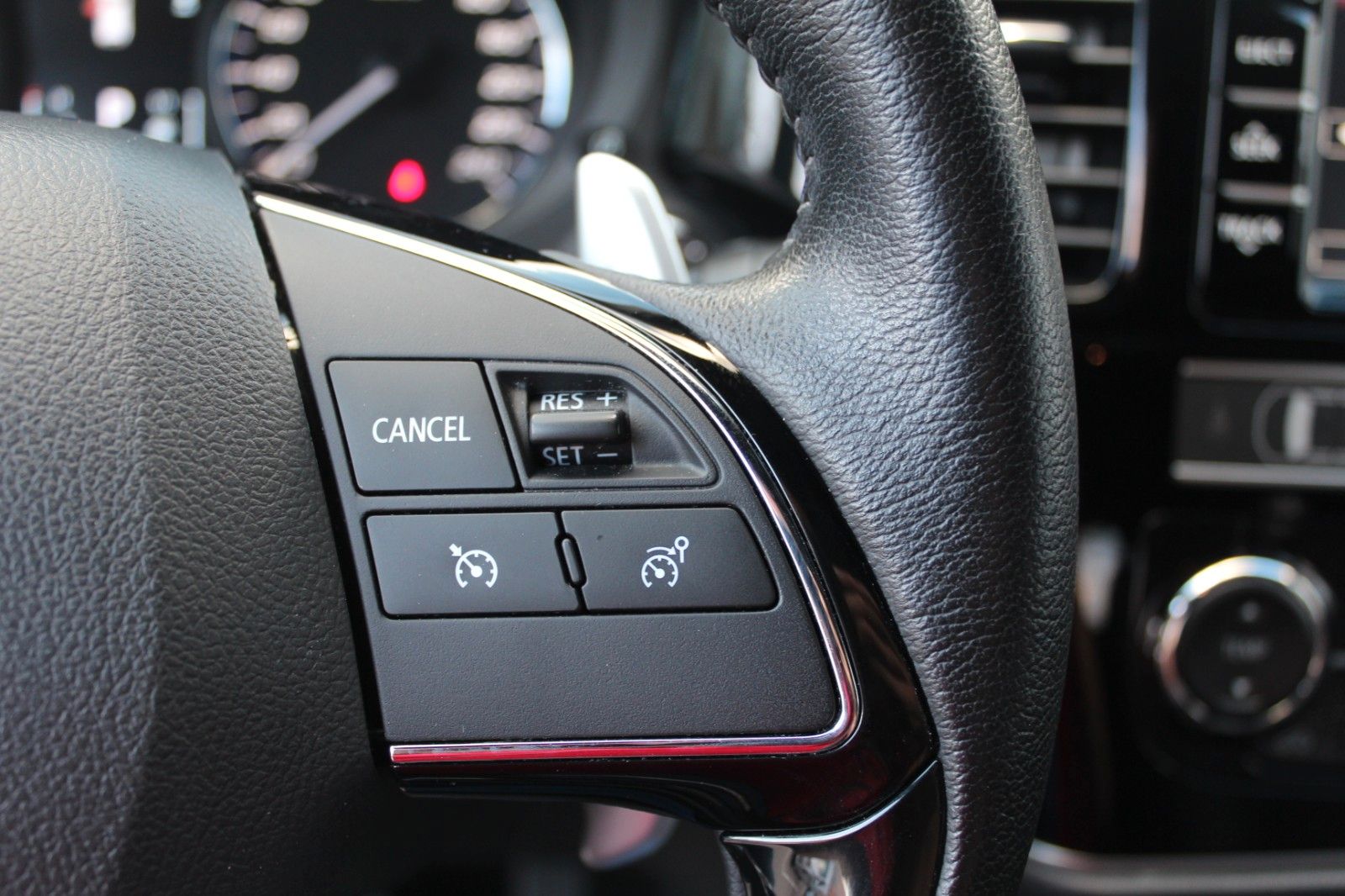 Outlander Active+ 4WD LED Navi AHK Kamera/Allrad