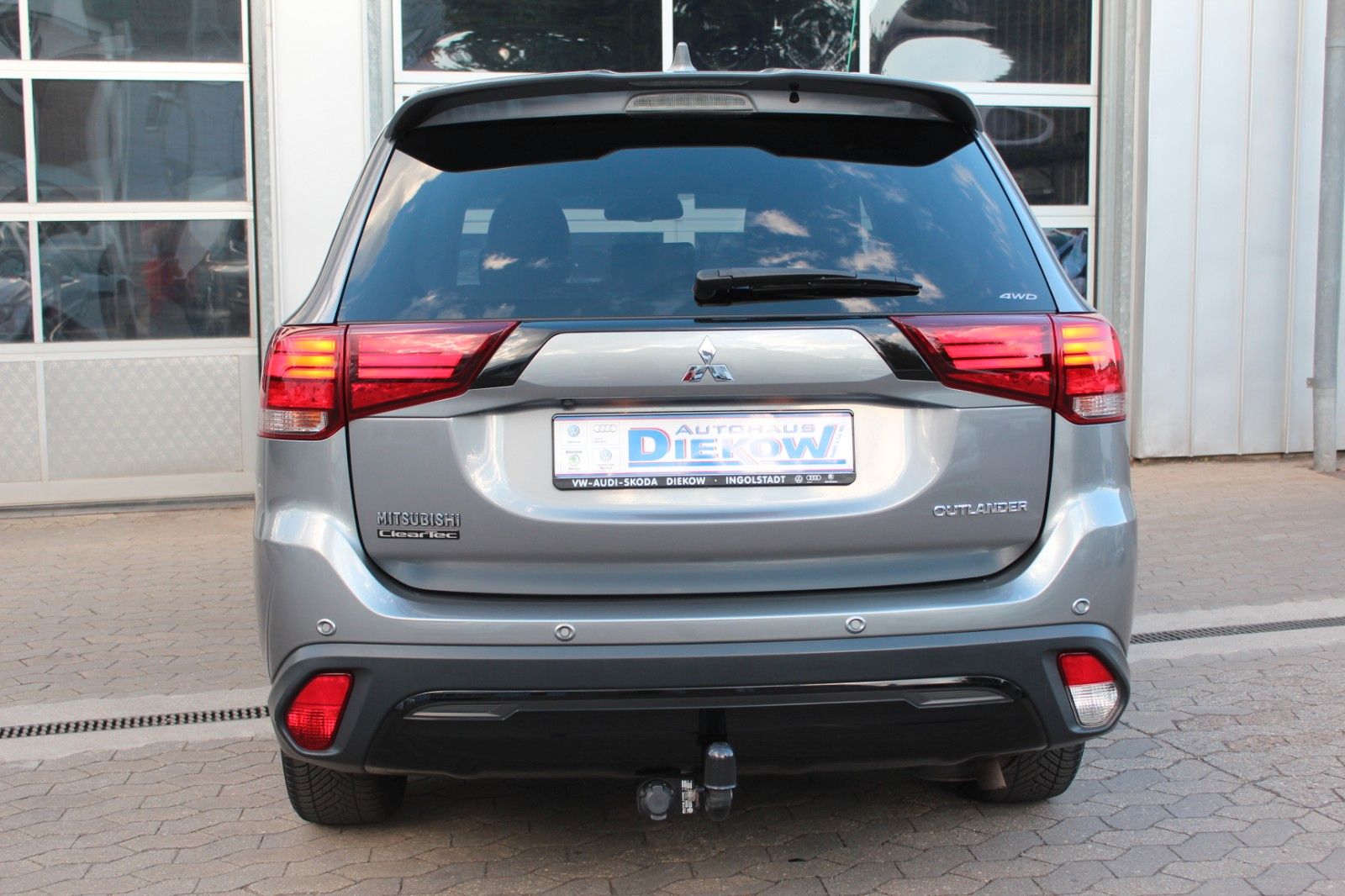 Outlander Active+ 4WD LED Navi AHK Kamera/Allrad