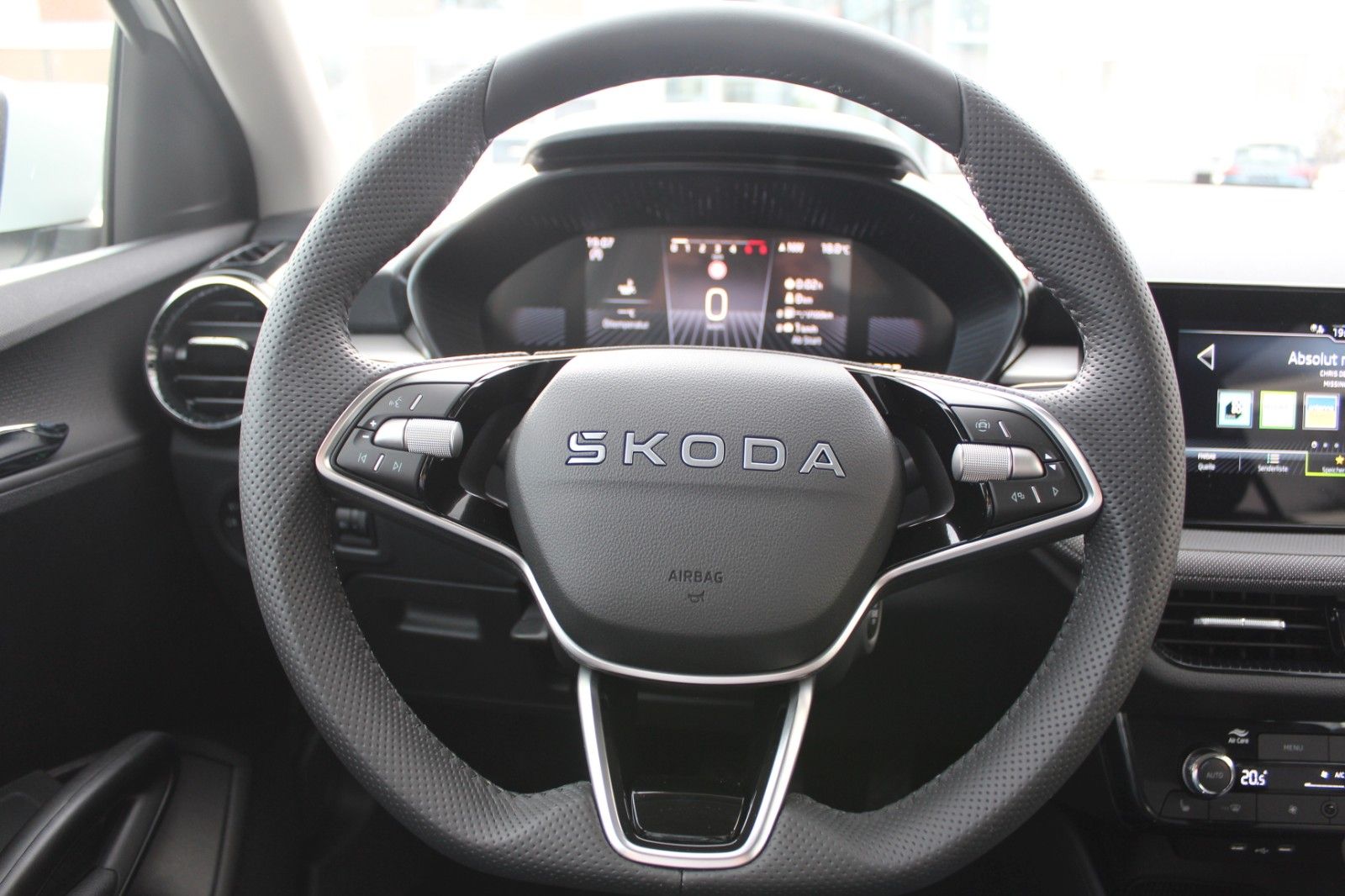 Fabia Selection/DSG/PDC/SHZ/App/LED/5J. Garantie