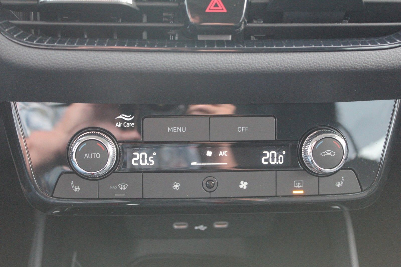 Fabia Selection/DSG/PDC/SHZ/App/LED/5J. Garantie
