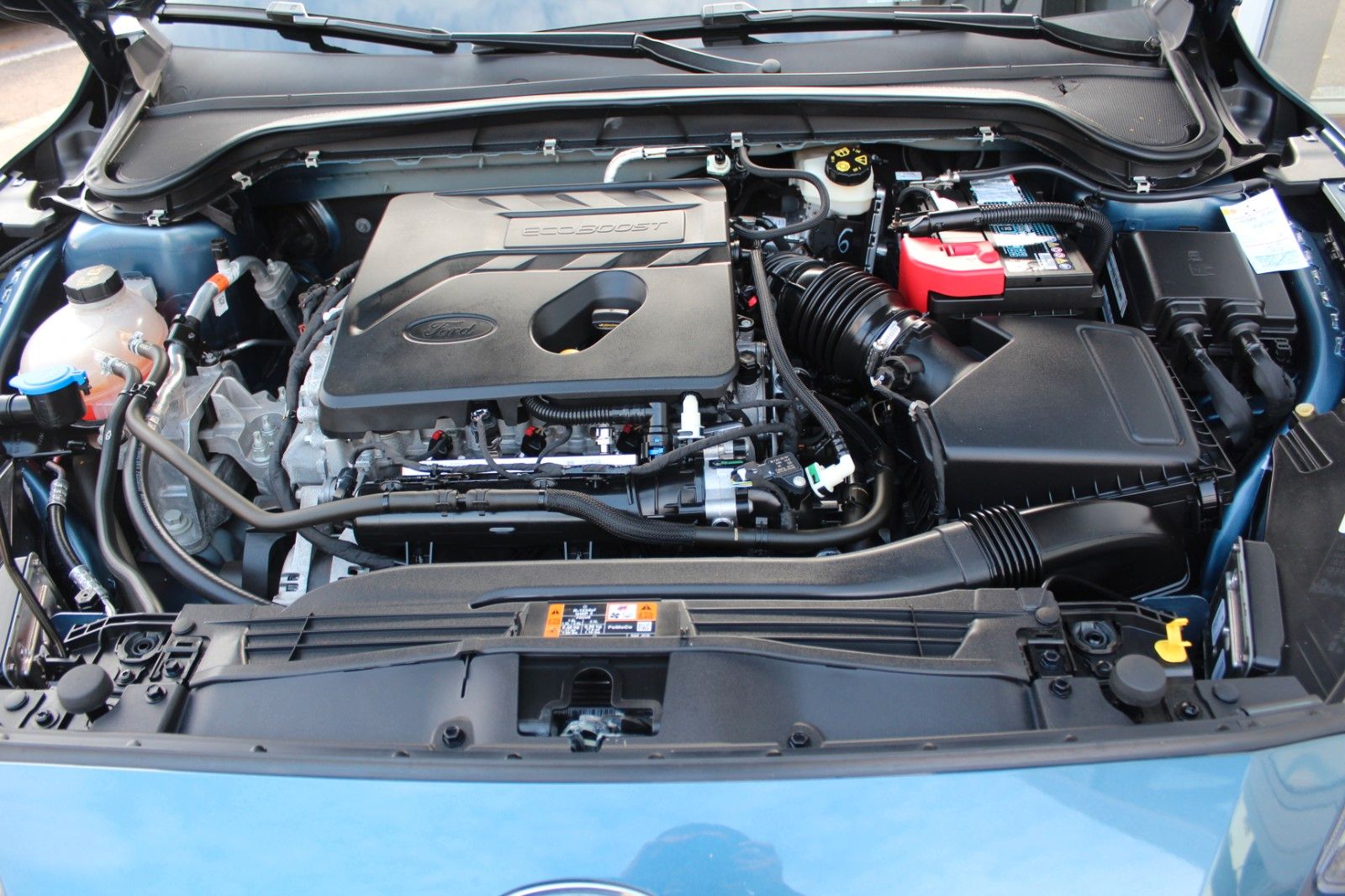 Focus Turnier Active AHK Navi PDC LED