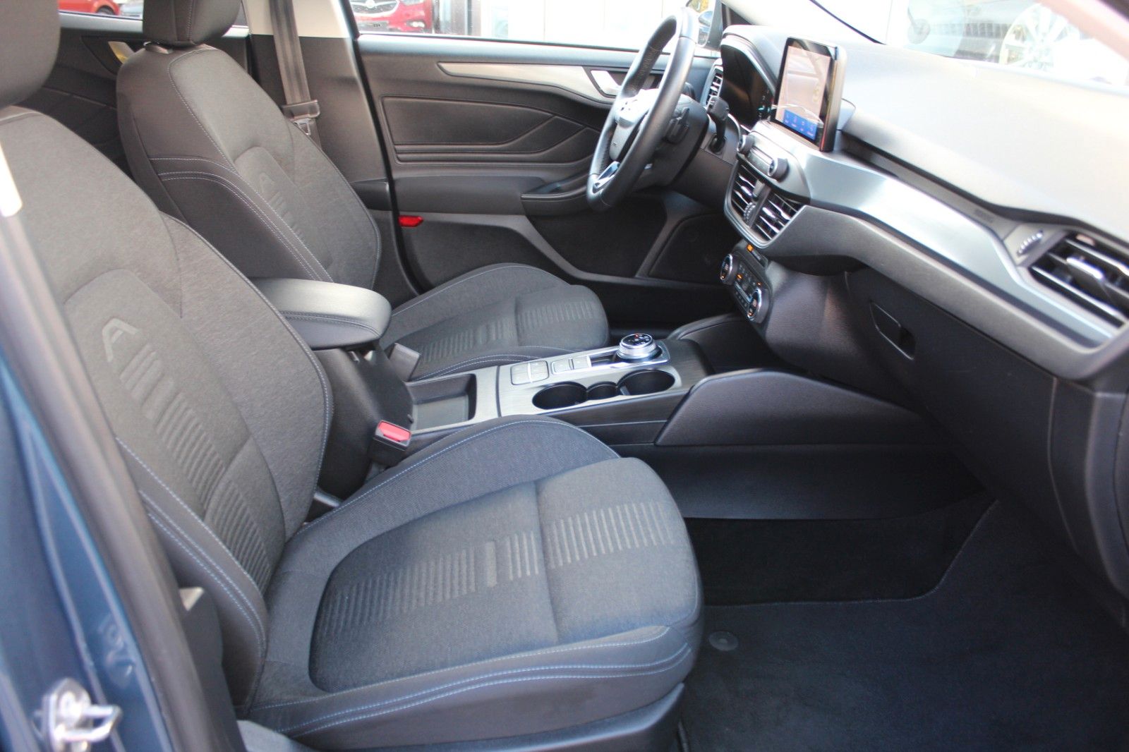 Focus Turnier Active AHK Navi PDC LED