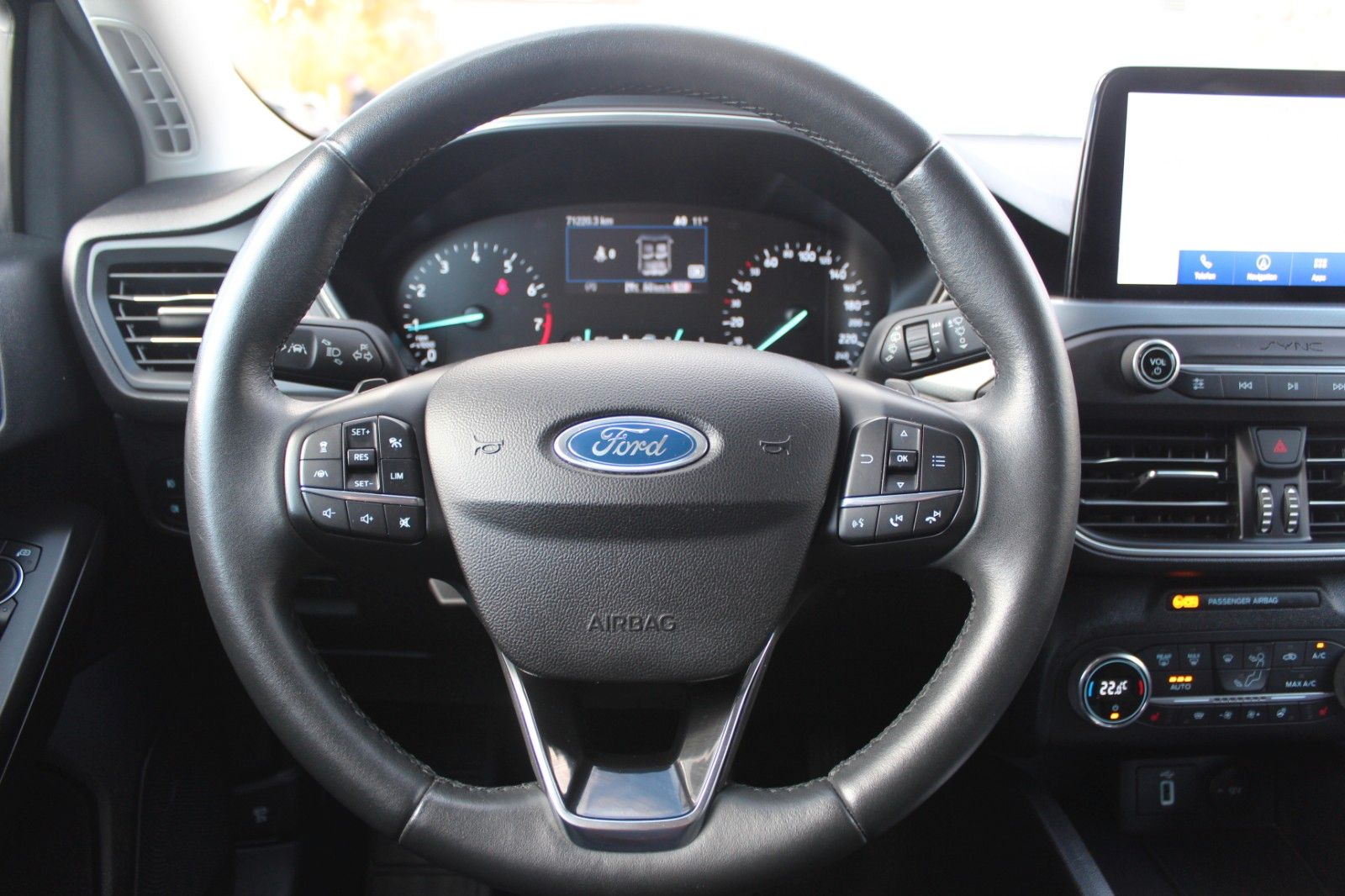 Focus Turnier Active AHK Navi PDC LED