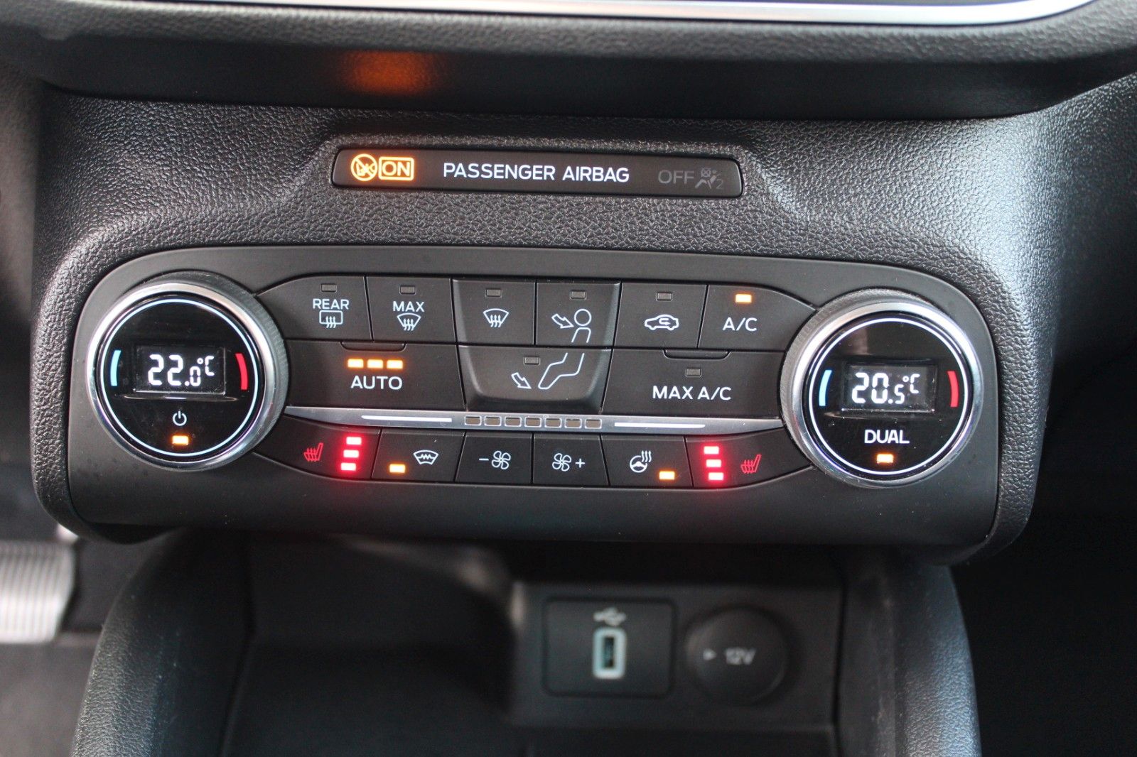 Focus Turnier Active AHK Navi PDC LED