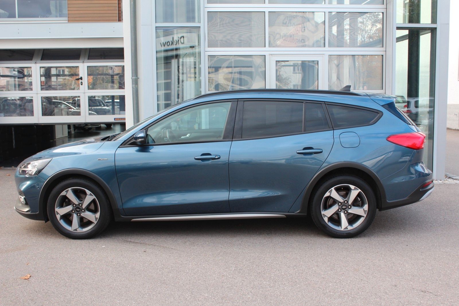 Focus Turnier Active AHK Navi PDC LED