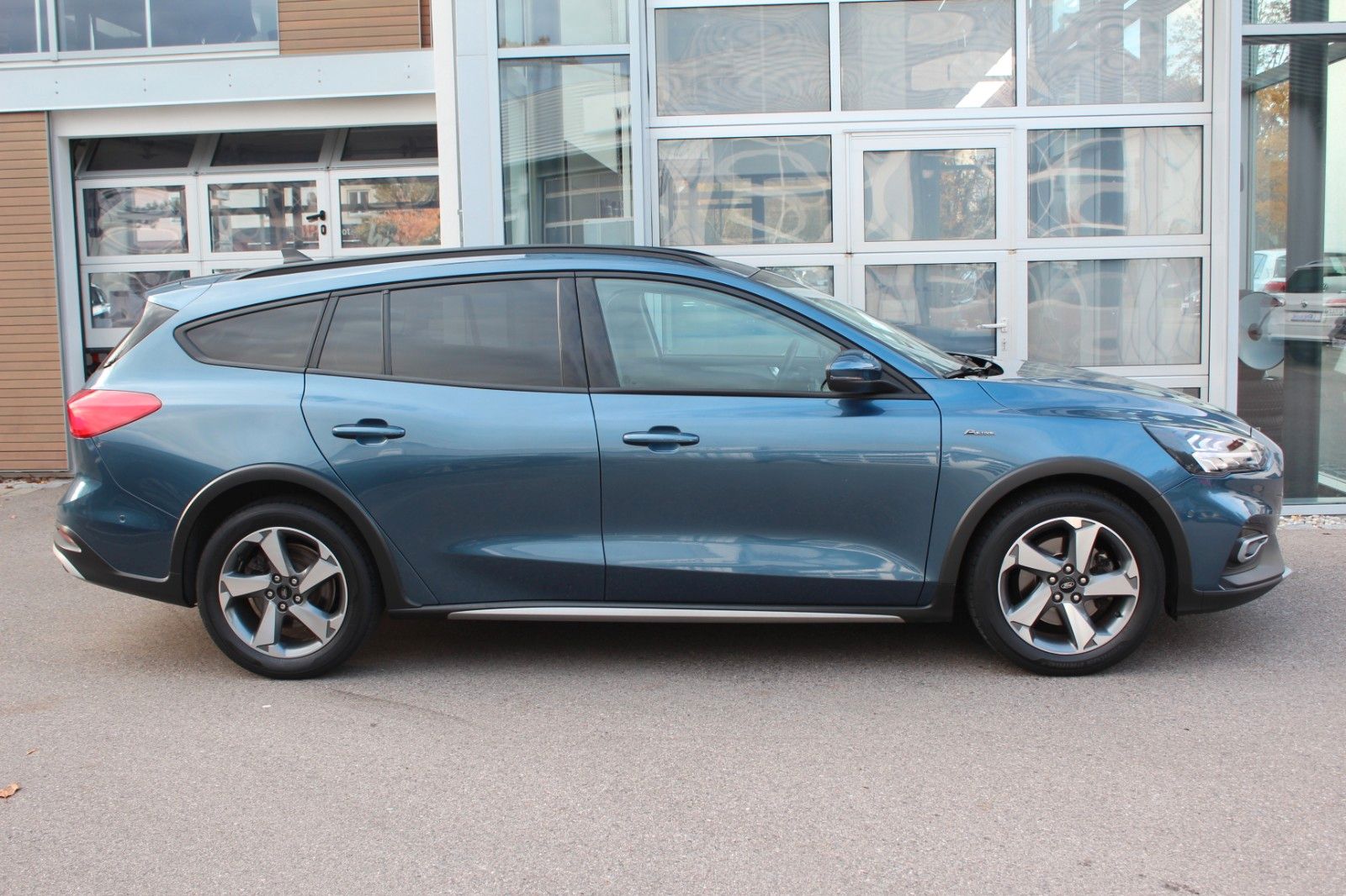 Focus Turnier Active AHK Navi PDC LED