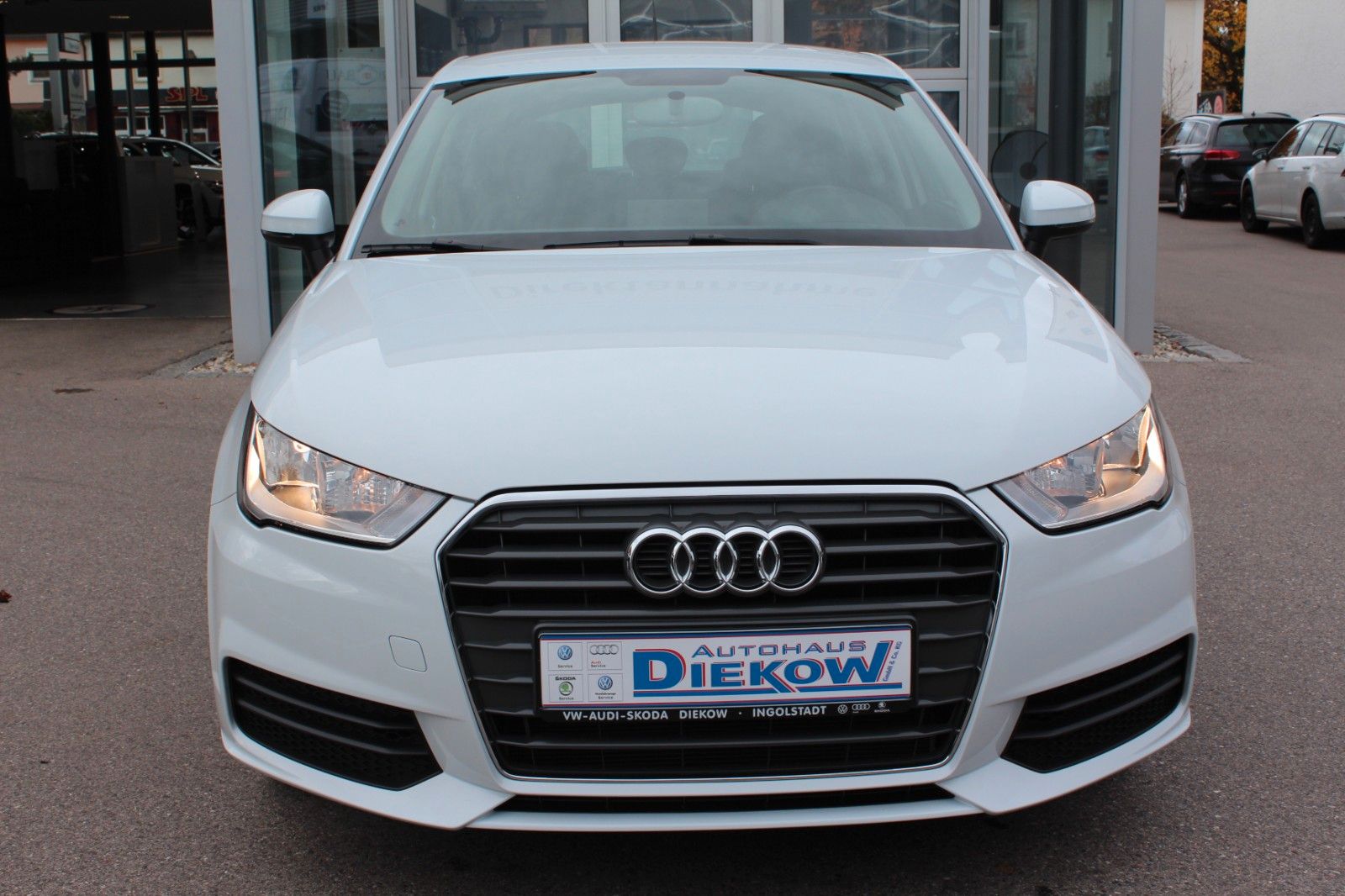 A1 Sportback/SHZ/GRA/PDC/Bluetooth/ **WENIG KM**