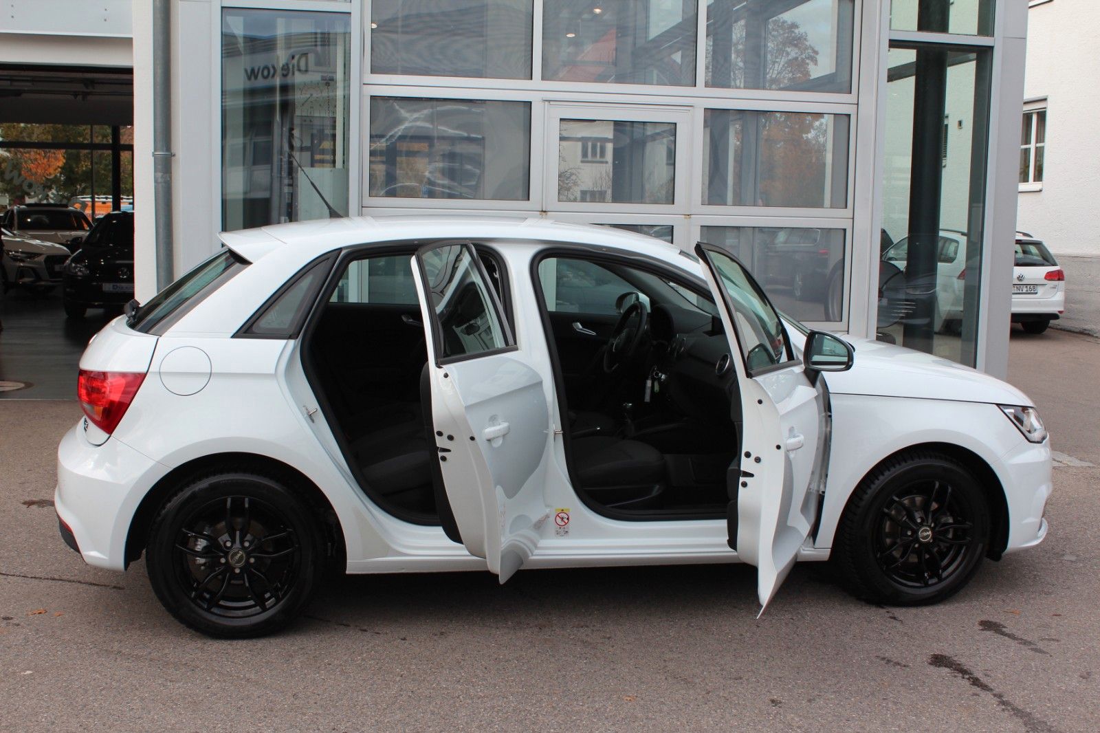 A1 Sportback/SHZ/GRA/PDC/Bluetooth/ **WENIG KM**