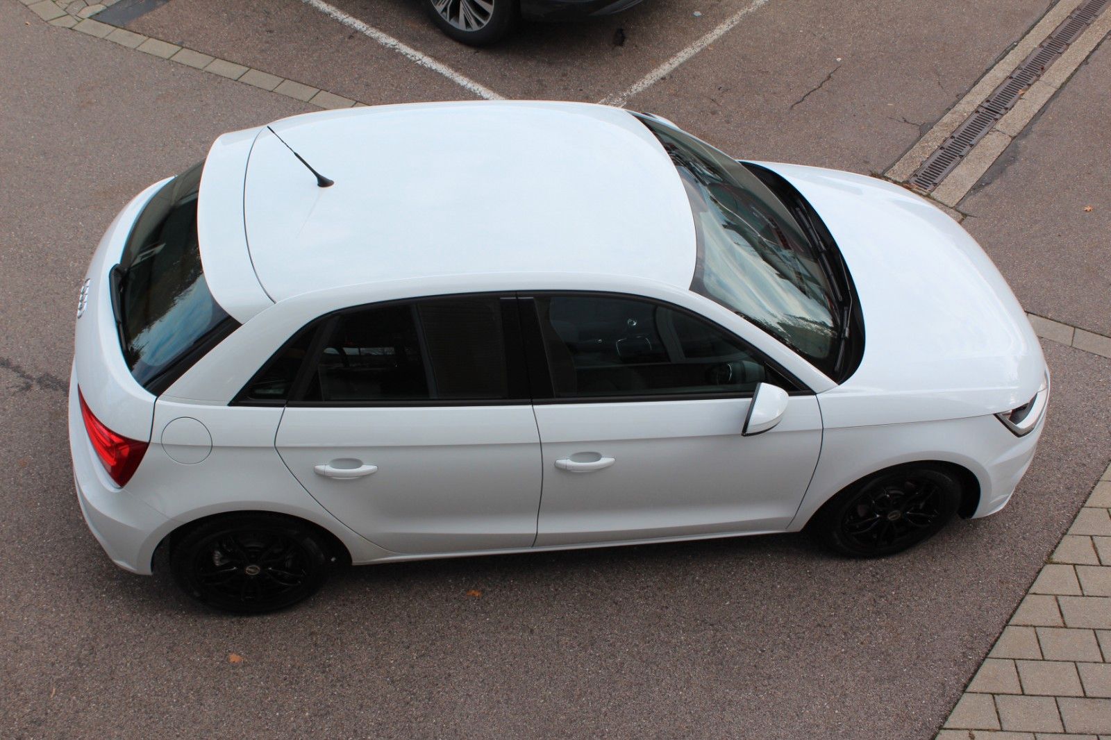 A1 Sportback/SHZ/GRA/PDC/Bluetooth/ **WENIG KM**