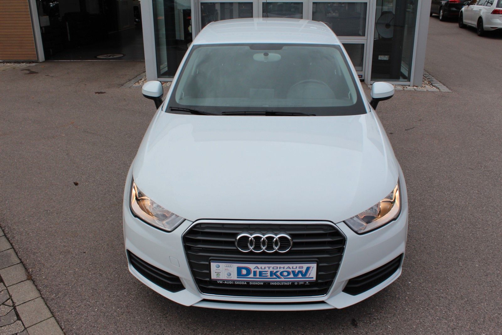 A1 Sportback/SHZ/GRA/PDC/Bluetooth/ **WENIG KM**