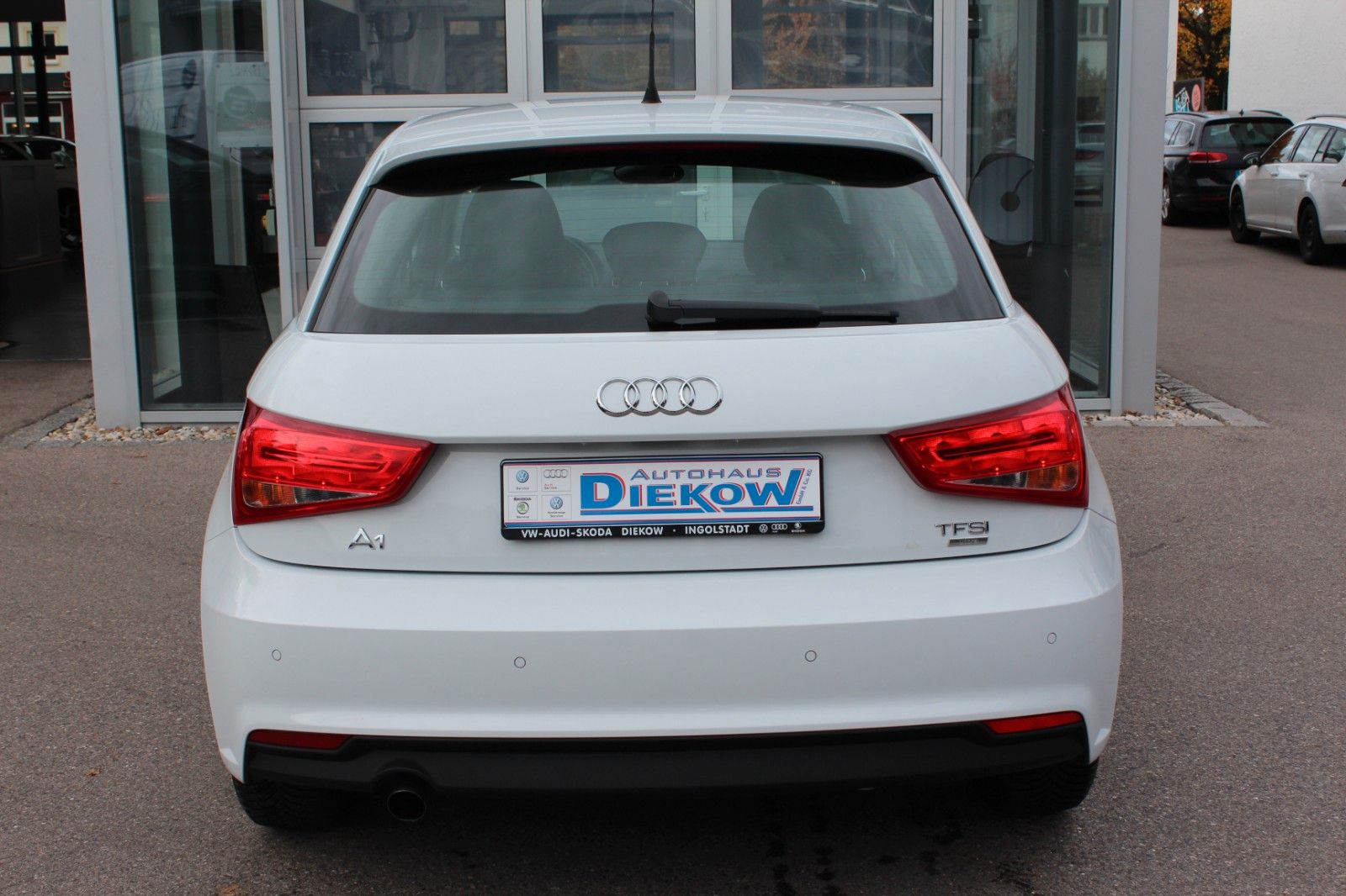 A1 Sportback/SHZ/GRA/PDC/Bluetooth/ **WENIG KM**