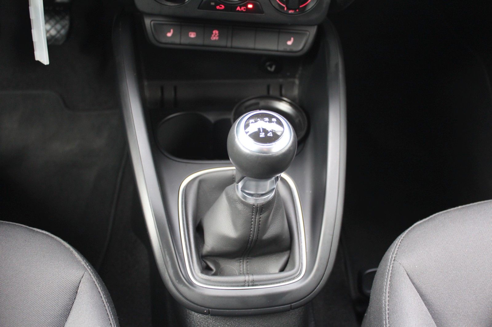 A1 Sportback/SHZ/GRA/PDC/Bluetooth/ **WENIG KM**