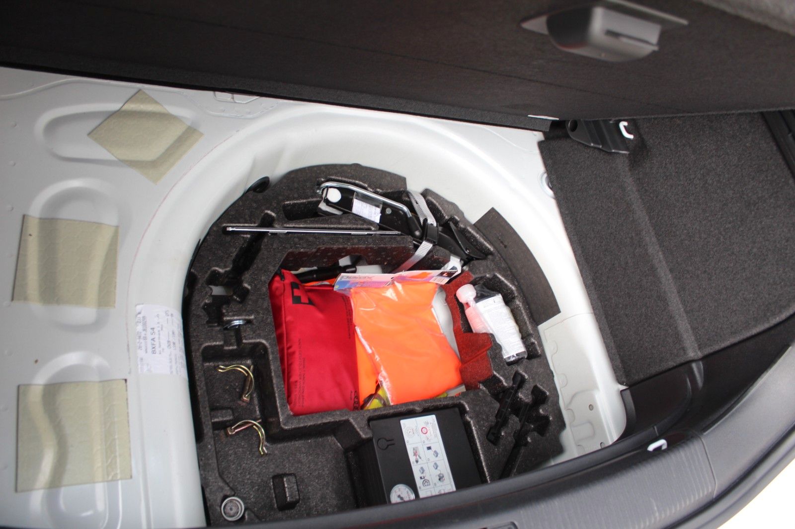 A1 Sportback/SHZ/GRA/PDC/Bluetooth/ **WENIG KM**