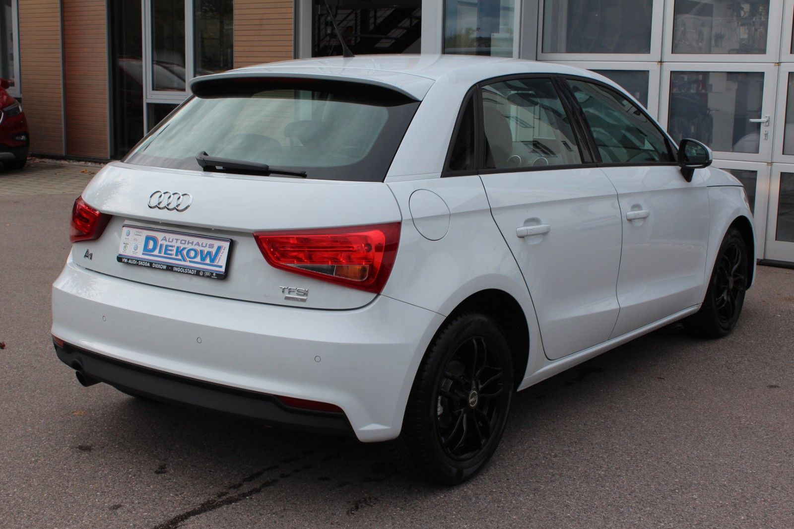 A1 Sportback/SHZ/GRA/PDC/Bluetooth/ **WENIG KM**