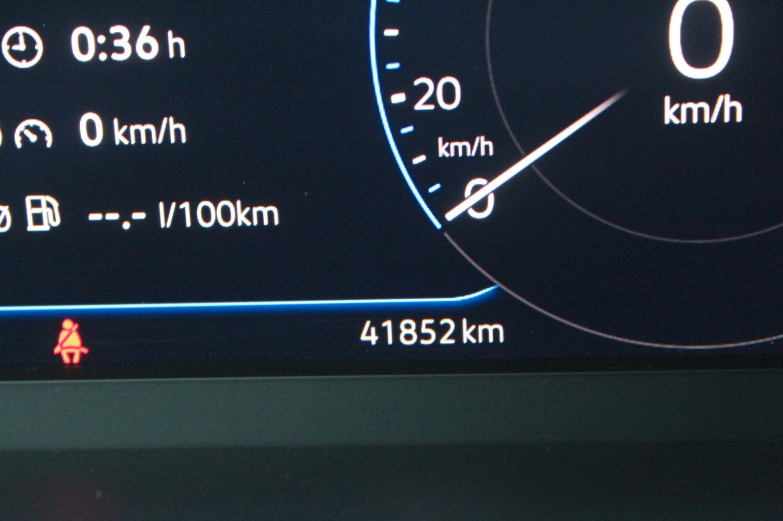 T-Roc Move/AHK/ALU 18"/App/PDC/LED/SHZ/NAV/Black