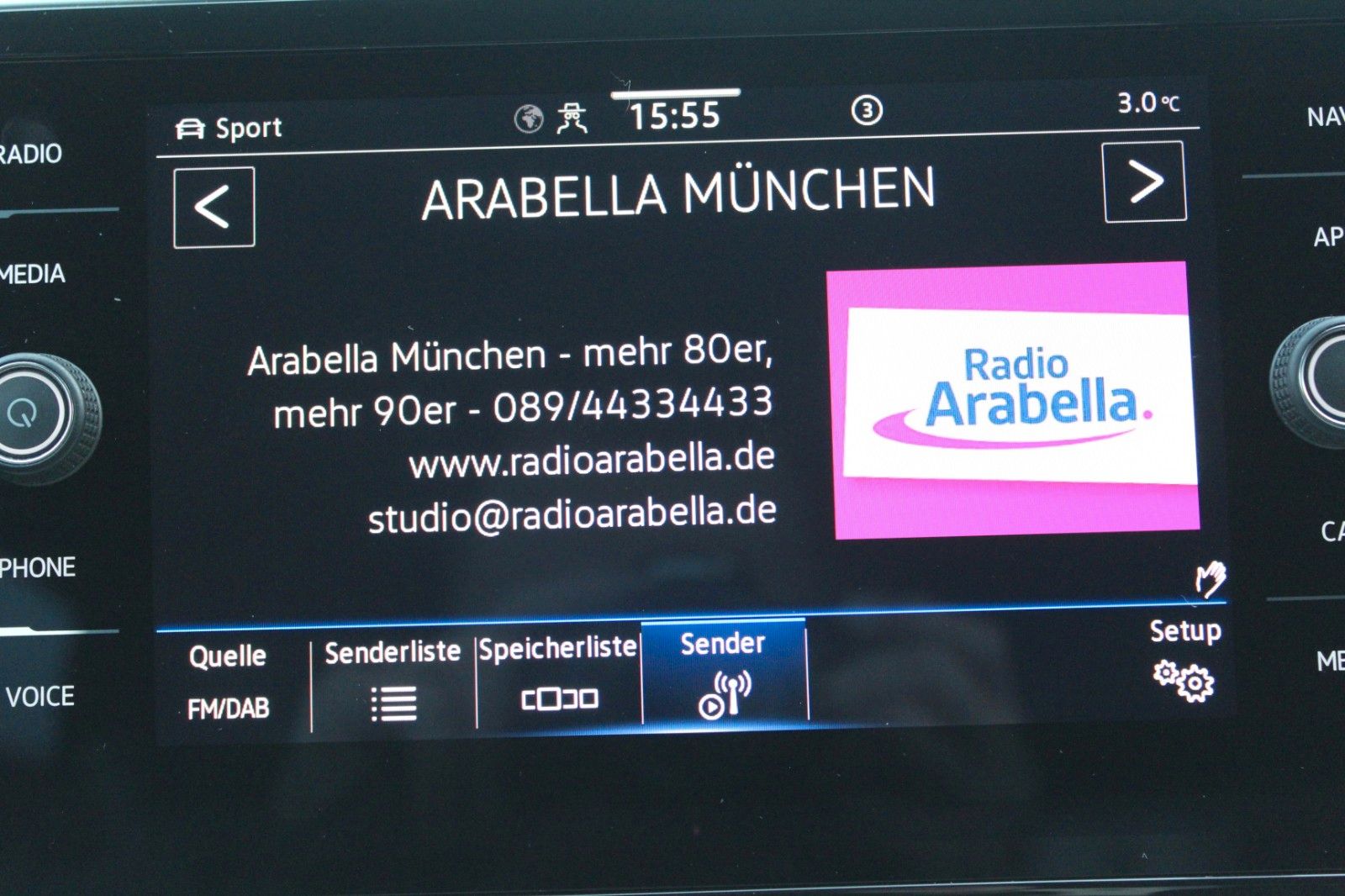 T-Roc Move/AHK/ALU 18"/App/PDC/LED/SHZ/NAV/Black