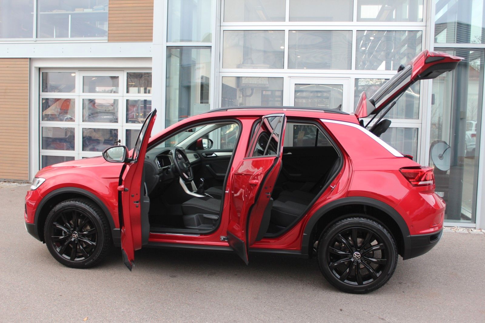 T-Roc Move/AHK/ALU 18"/App/PDC/LED/SHZ/NAV/Black