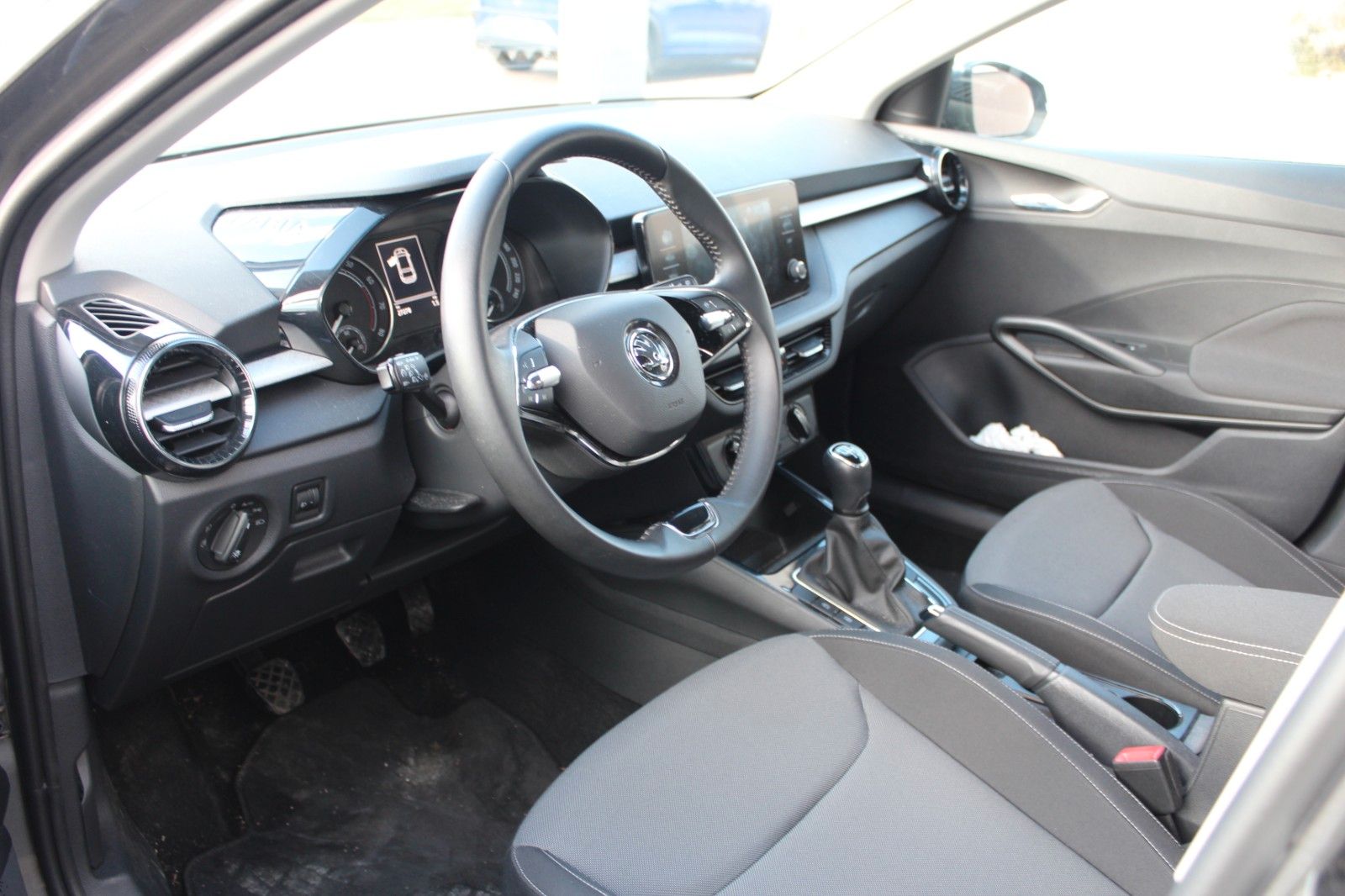 Fabia Selection/PDC/LED/SmartLink>Navi GRA ALU