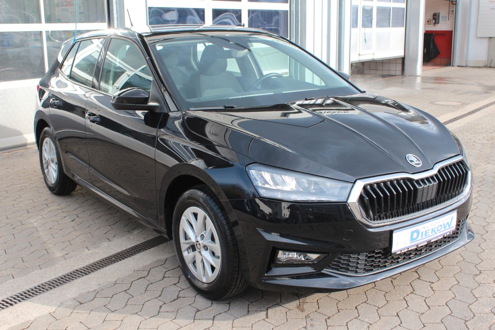 Fabia Selection/LED/PDC/Navi/App/Alu/GRA/Kamera.