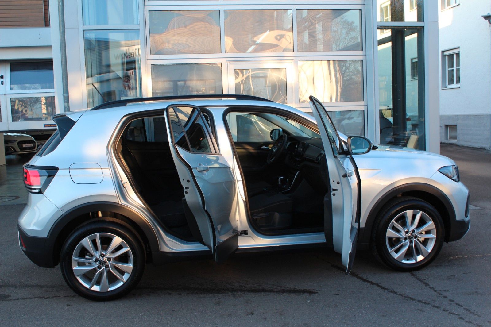 T-Cross 1.0 TSI DSG Life Kamera 17" Kessy App