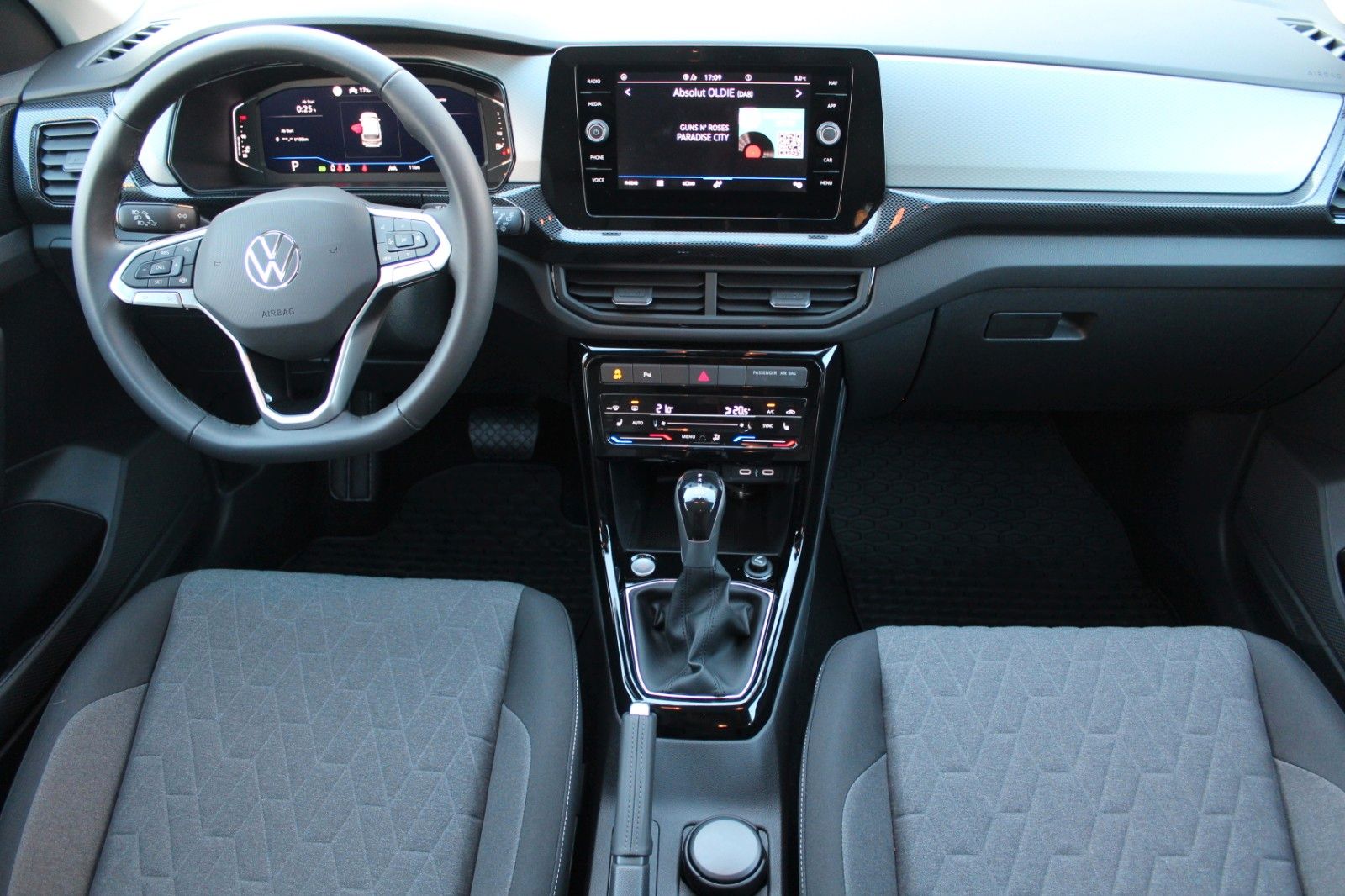 T-Cross 1.0 TSI DSG Life Kamera 17" Kessy App