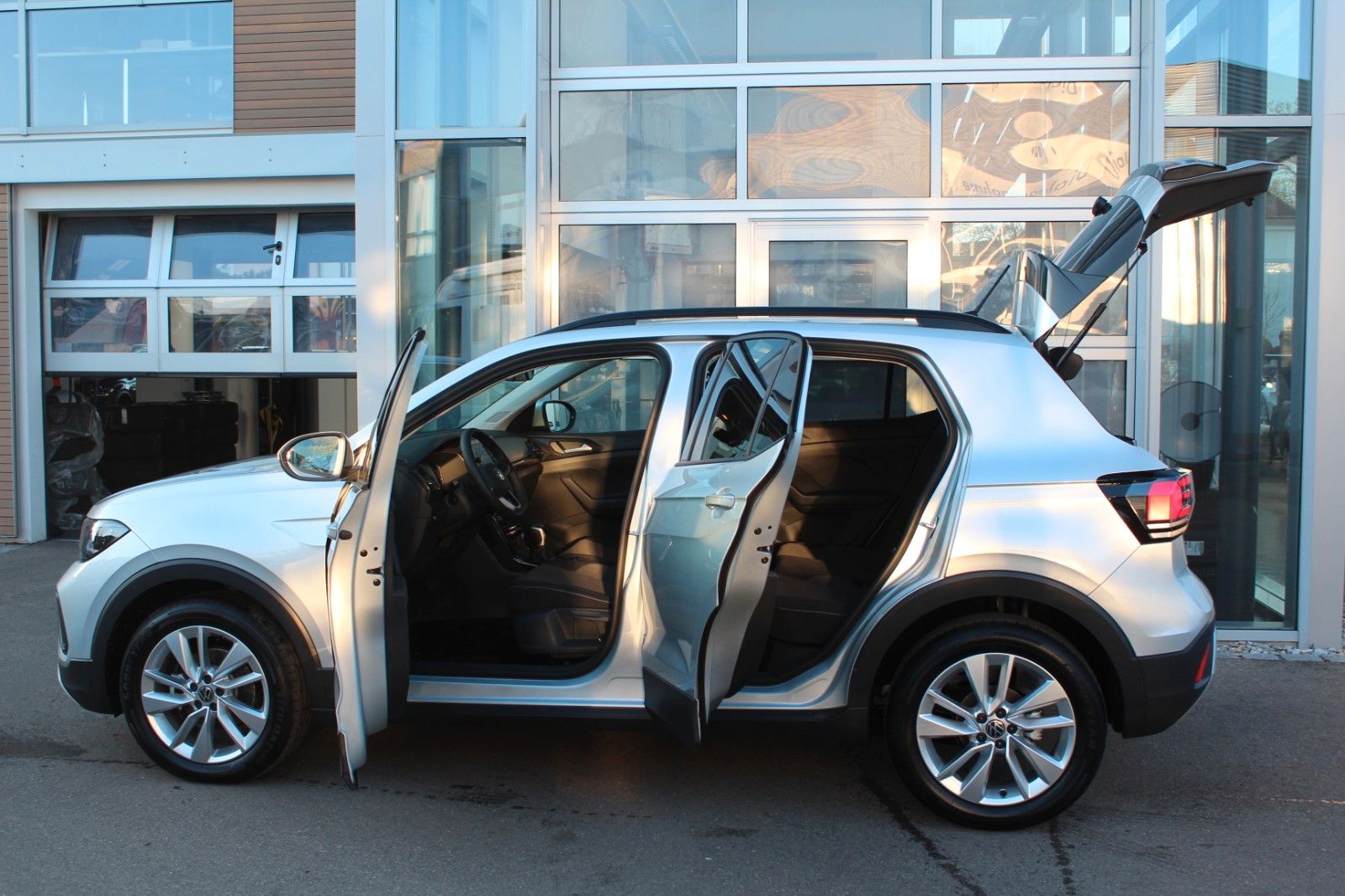 T-Cross 1.0 TSI DSG Life Kamera 17" Kessy App