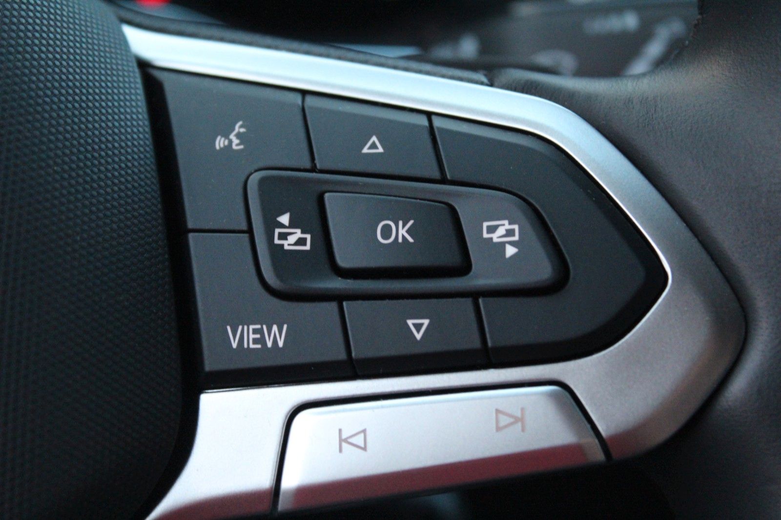 Taigo Move/Navi/Cam./AppCon./LED/SHZ/PDC/ACC/All
