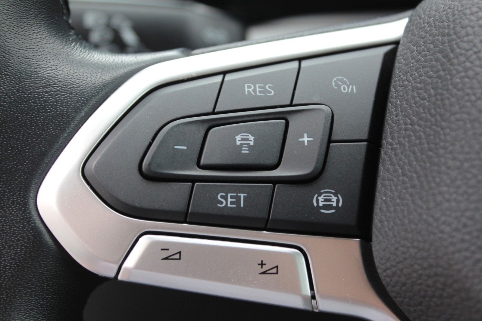 Golf VIII Life/Navi/App/LED/PDC/SHZ/Vollgarantie