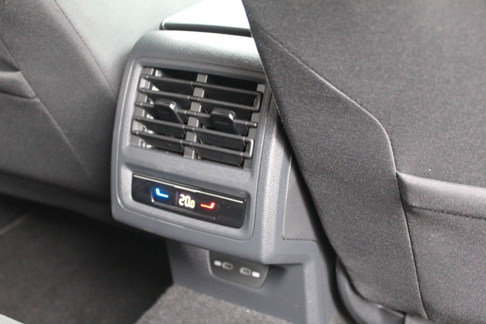 Golf VIII Life/Navi/App/LED/PDC/SHZ/Vollgarantie