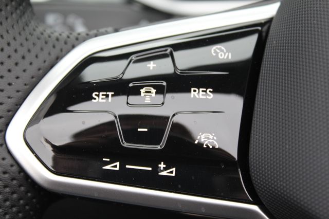 T-Roc Cabriolet R-Line Navi Kamera IQ Drive